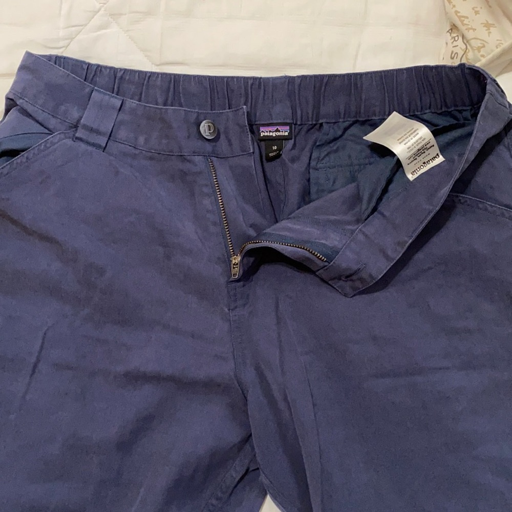 Patagonia “worn wear” joggers. Never worn. Size 10